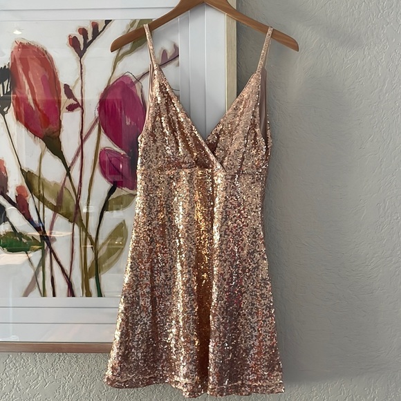 Lulus Dresses & Skirts - Lulus Rose Gold Sequin Deep V Mini Dress